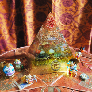 auge_des_horus-pyramide